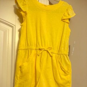 Girls 4t Old Navy shorts romper (2)